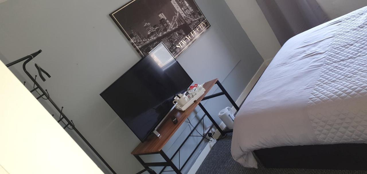 Red Lion Hotel Tredegar Екстер'єр фото