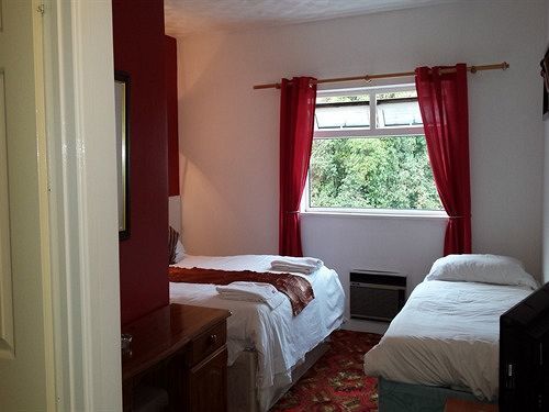 Red Lion Hotel Tredegar Екстер'єр фото