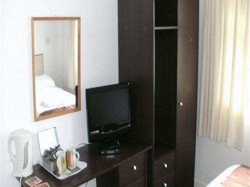 Red Lion Hotel Tredegar Екстер'єр фото