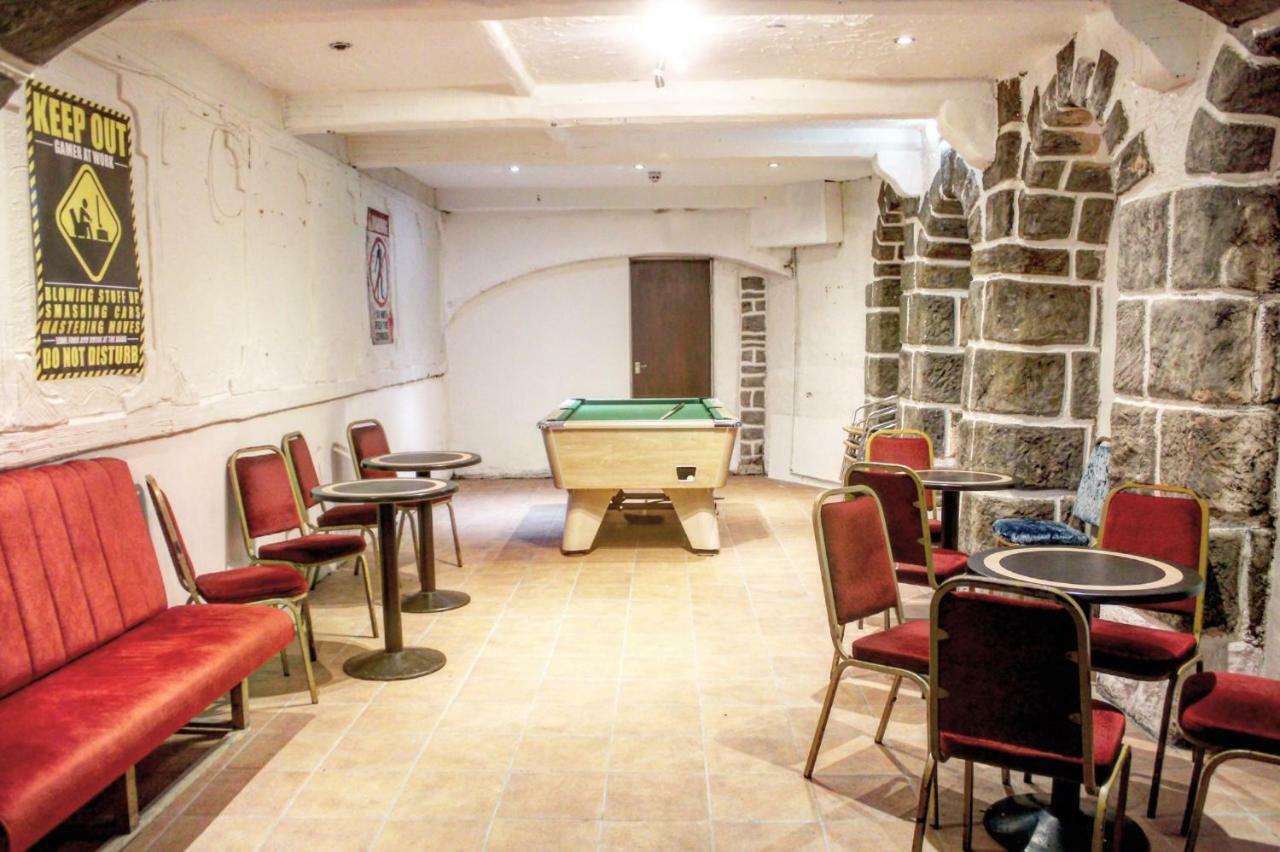 Red Lion Hotel Tredegar Екстер'єр фото
