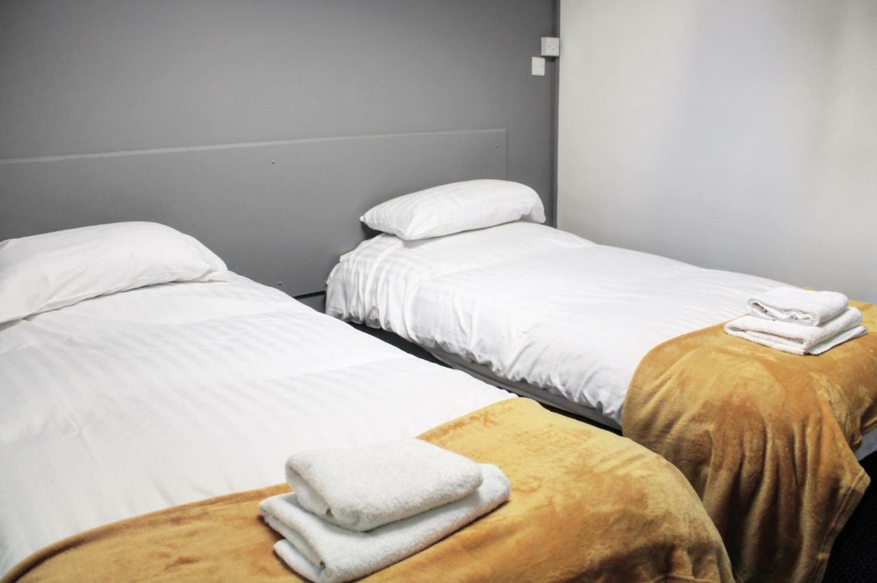 Red Lion Hotel Tredegar Екстер'єр фото