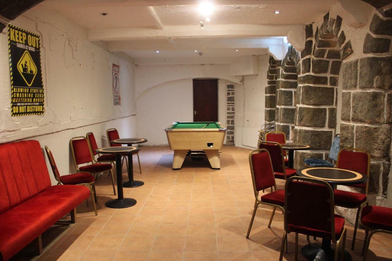 Red Lion Hotel Tredegar Екстер'єр фото